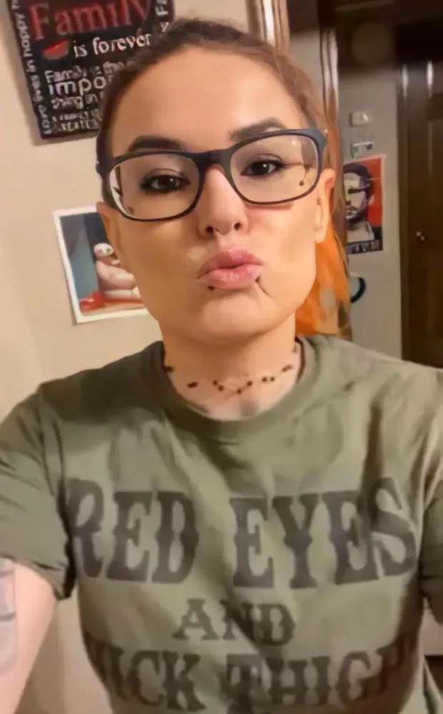 Sandy Tee