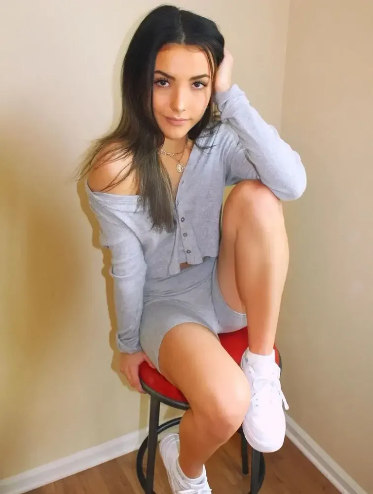 Andrea Botez