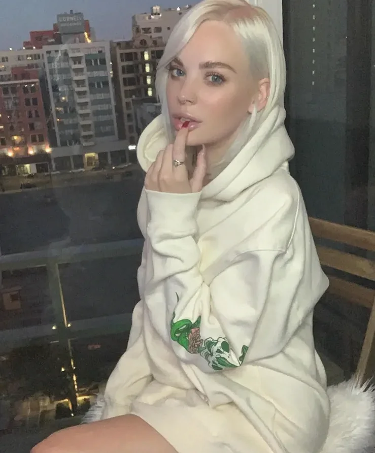 CourtneyySmoke