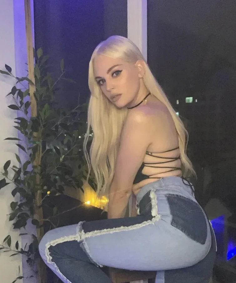 CourtneyySmoke