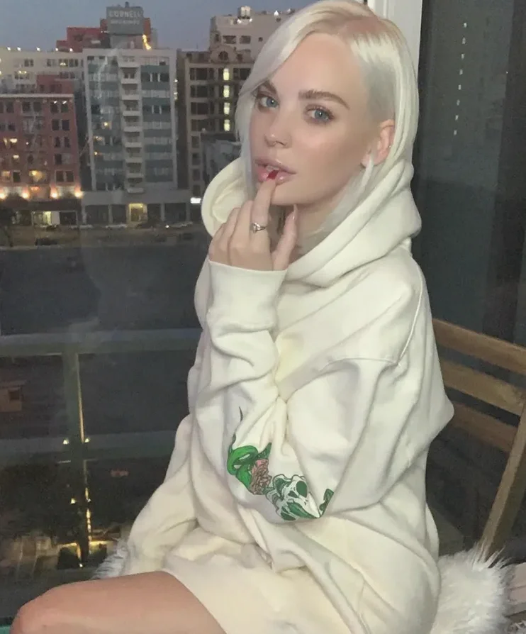 CourtneySmoke