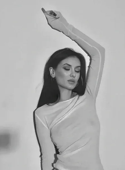 Mia