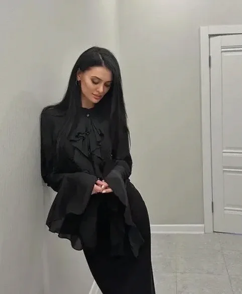 Mia