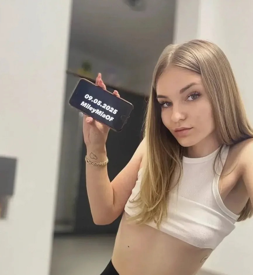 Mia