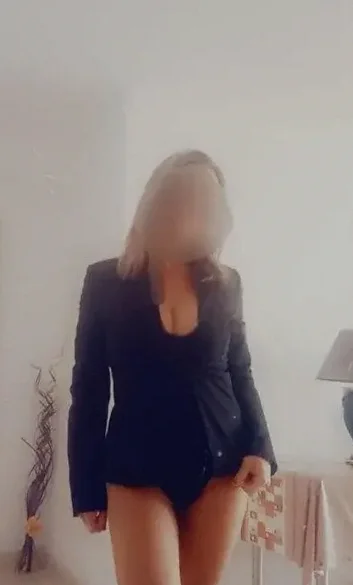 Lucia Masseuse
