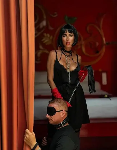 Mistress Viola