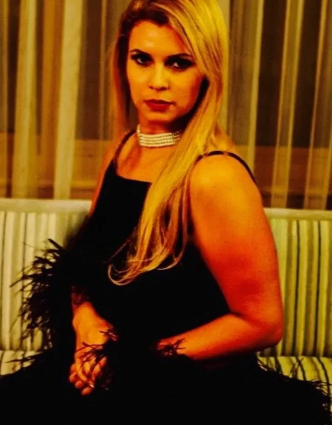 NICOLE