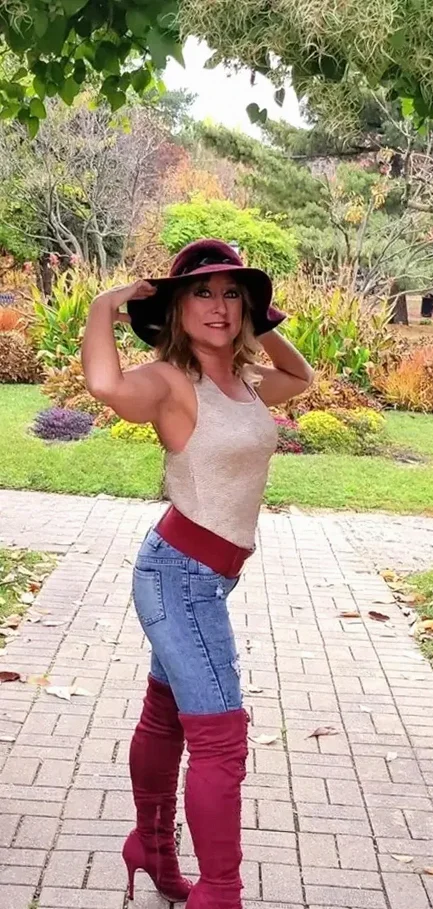 RENNE' OF CHICAGO
